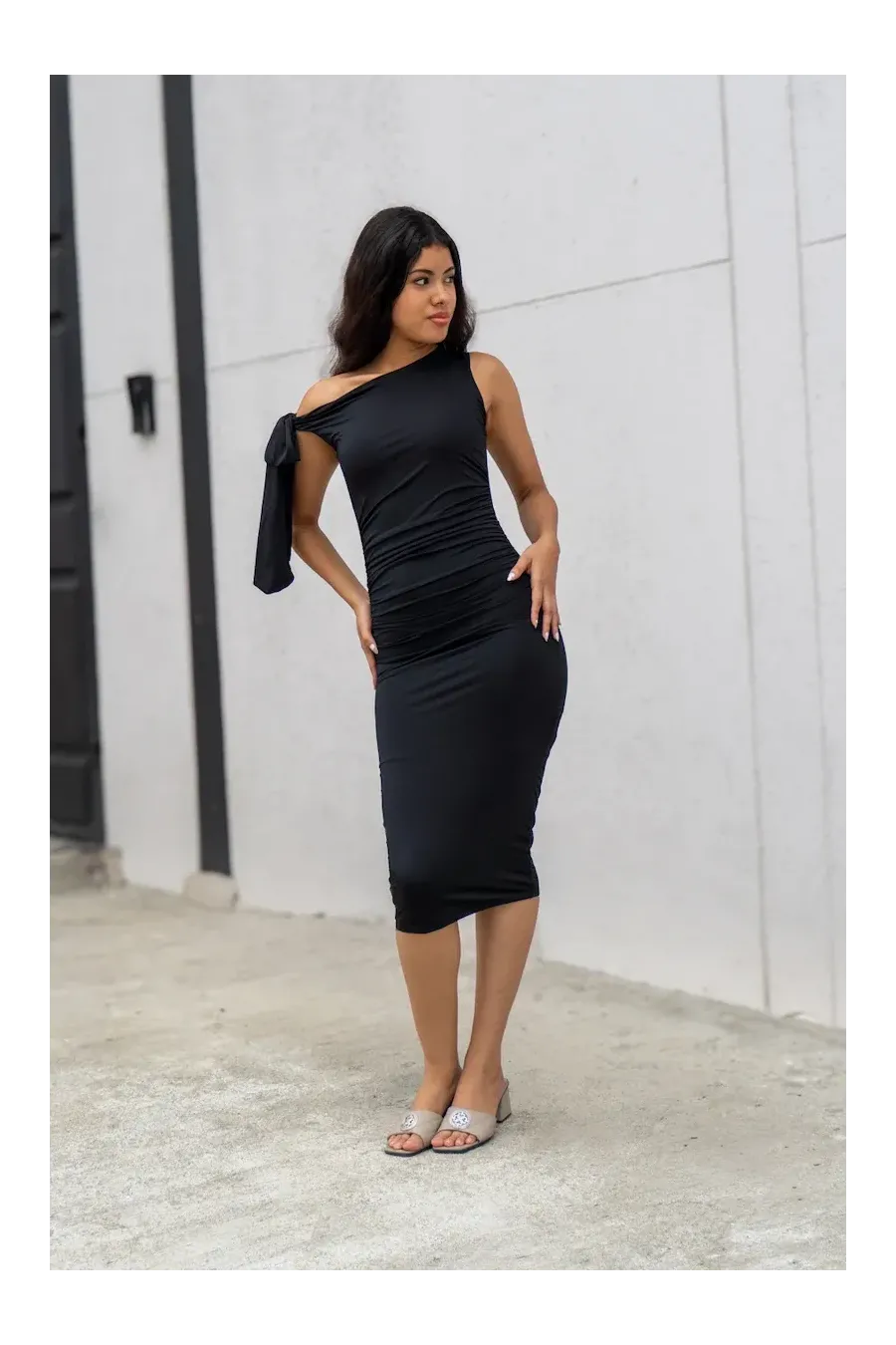 ESSENCE DRESS NEGRO