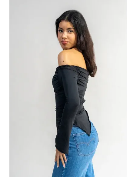 NUDE NEGRA