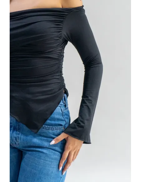 NUDE NEGRA