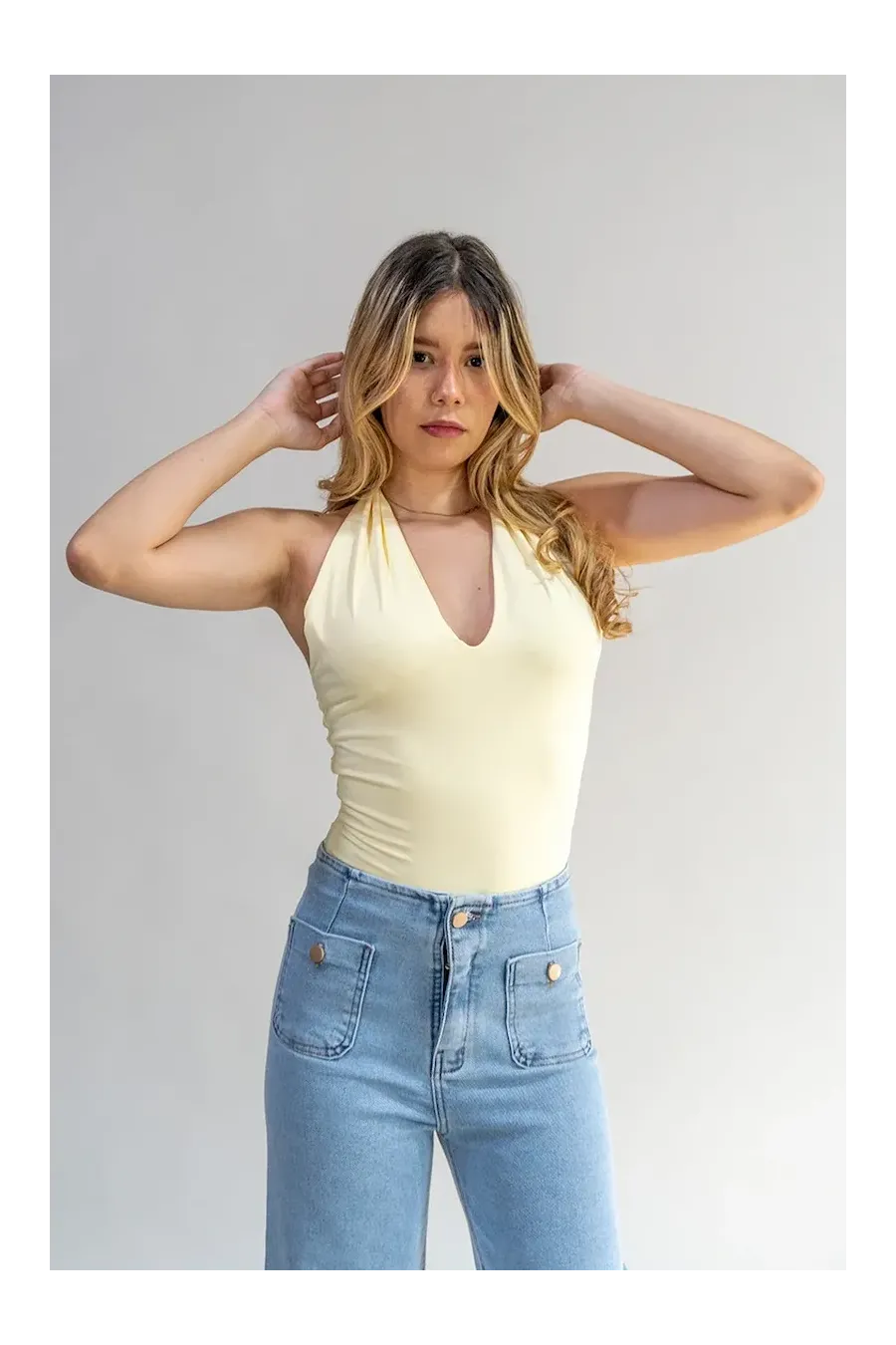 CUT OUT AMARILLA