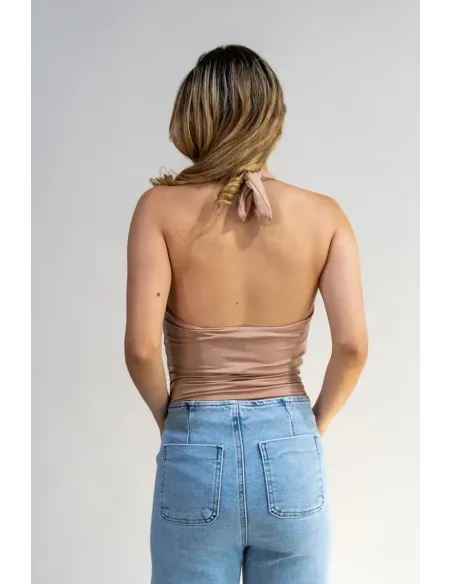 CUT OUT CAMEL