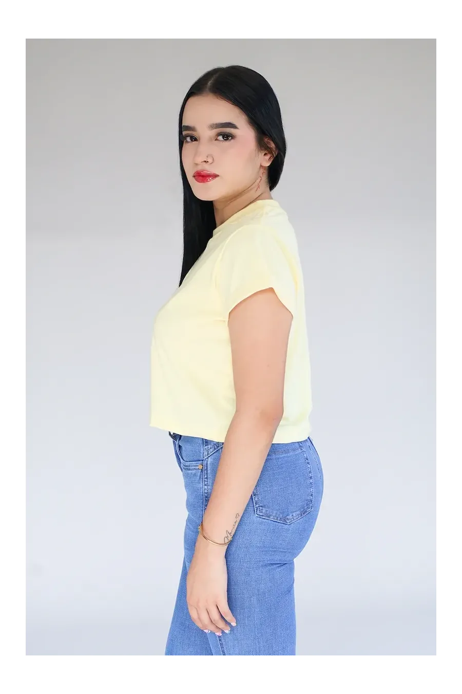 CROP TOP AMARILLA