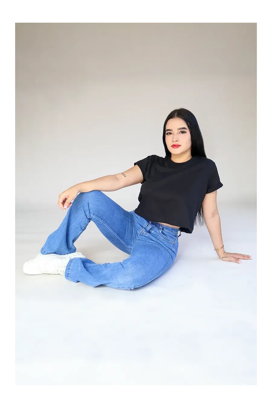 CROP TOP NEGRA